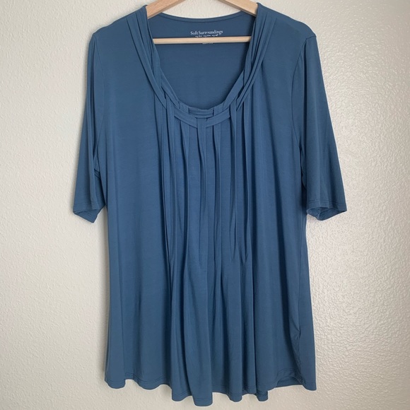 Soft Surroundings Blue Lattice Tee Size Large - Picture 2 of 5